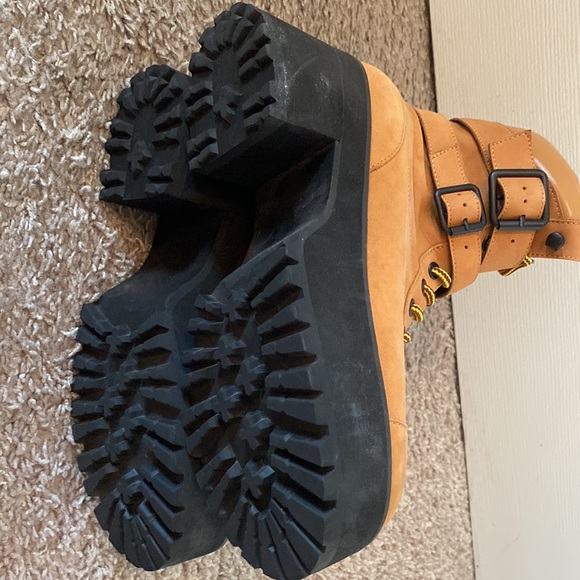 Poster Grl Put In Work Nubuck Combat Boot - Picture 7 of 7